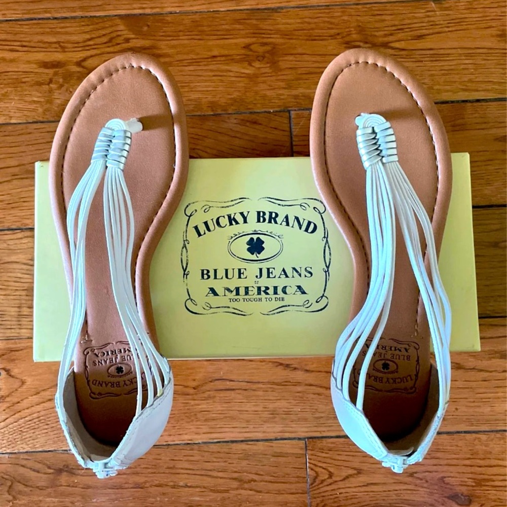 Lucky Brand white sandals
